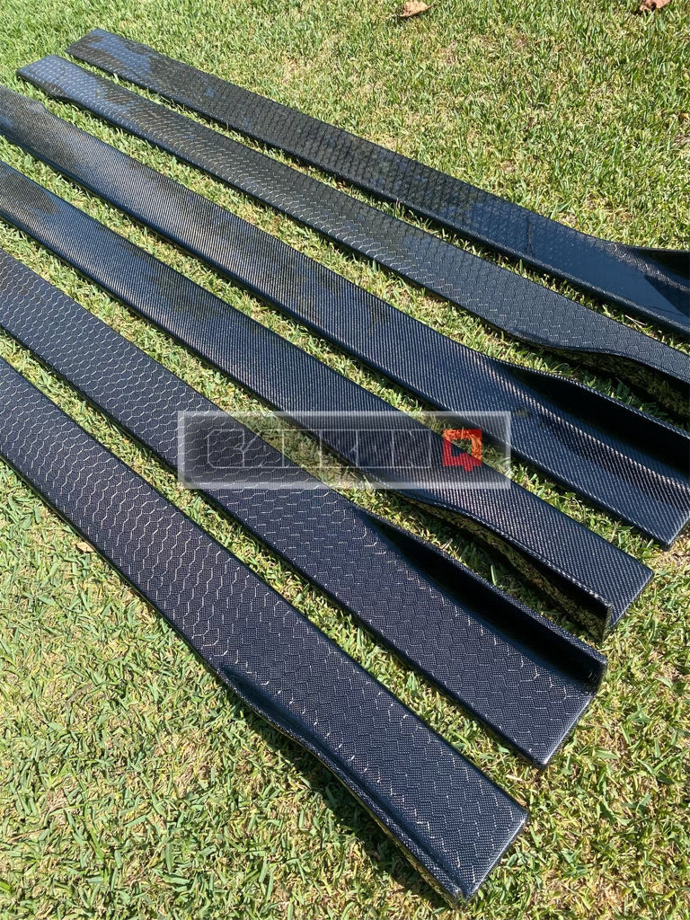 Q50, Q60 Carbon Fiber Side Skirts